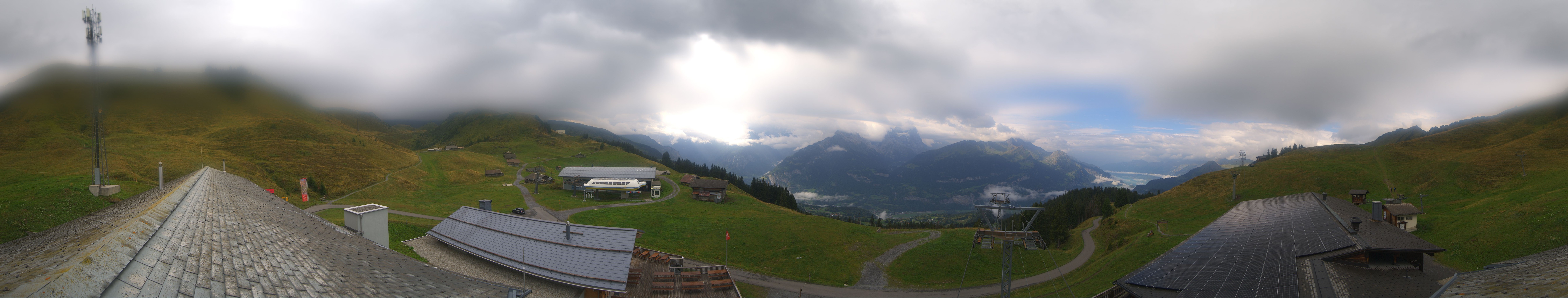 Archiv Foto Webcam Panoramacam Meiringen Hasliberg Mittelstation Käserstatt