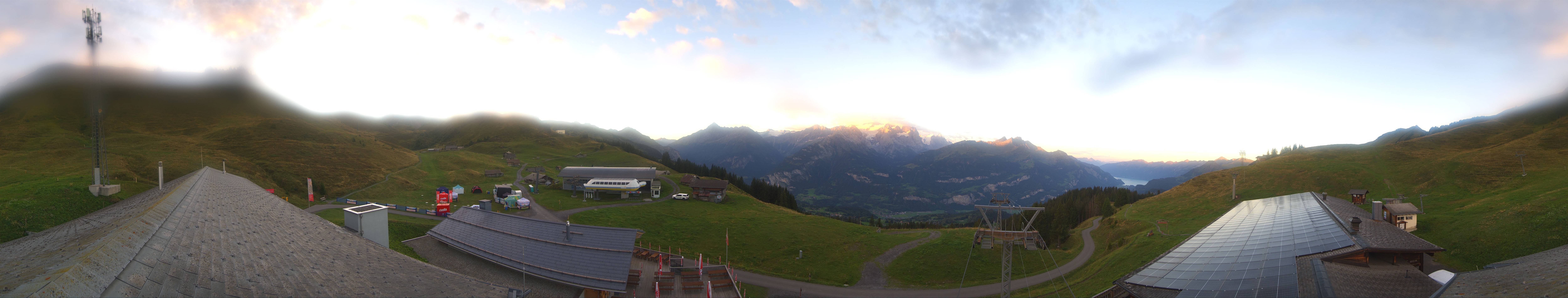 Archived image Webcam Roundshot Meiringen Hasliberg Mid-Station Kaeserstatt