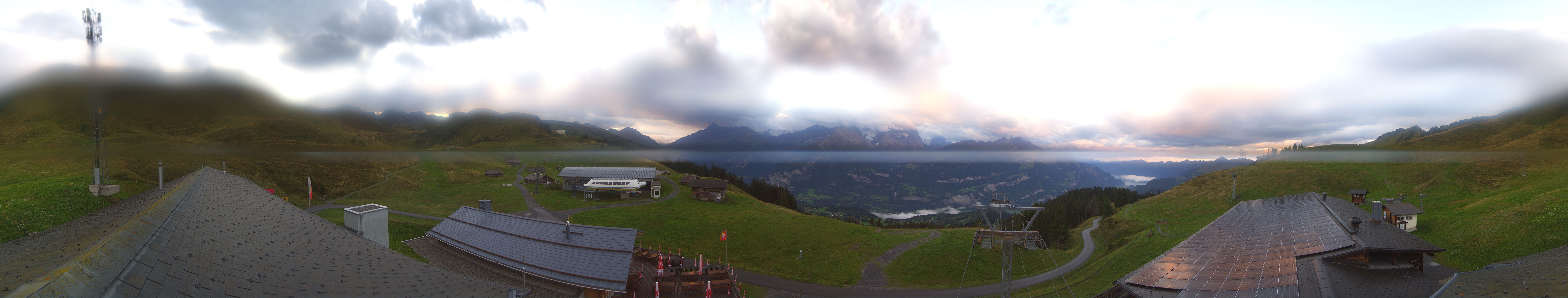 Archived image Webcam Roundshot Meiringen Hasliberg Mid-Station Kaeserstatt