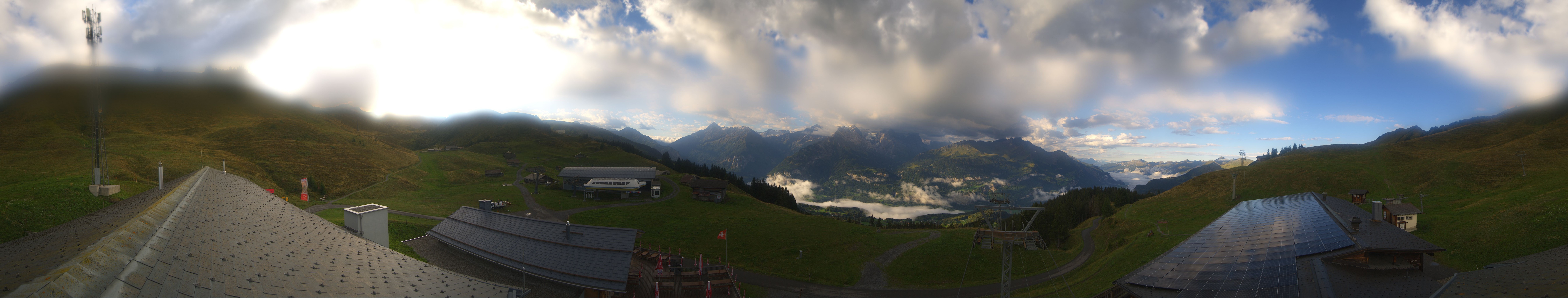Archived image Webcam Roundshot Meiringen Hasliberg Mid-Station Kaeserstatt