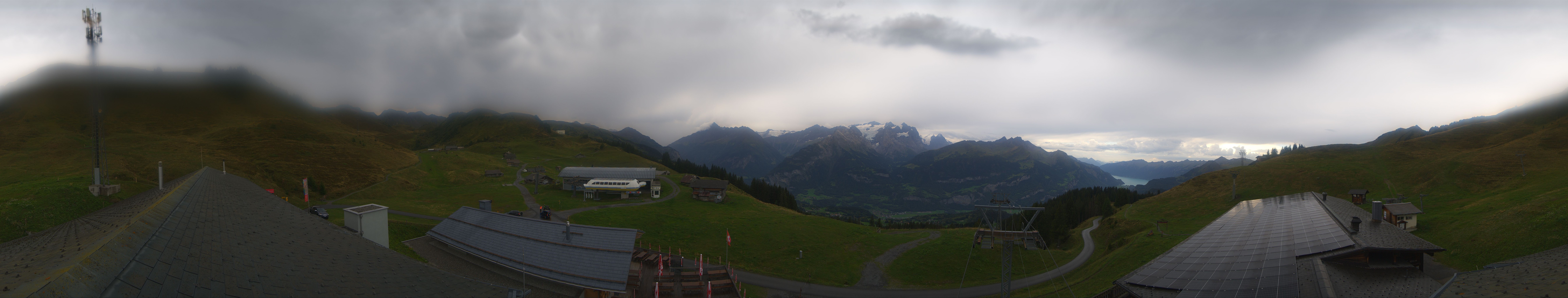 Archived image Webcam Roundshot Meiringen Hasliberg Mid-Station Kaeserstatt