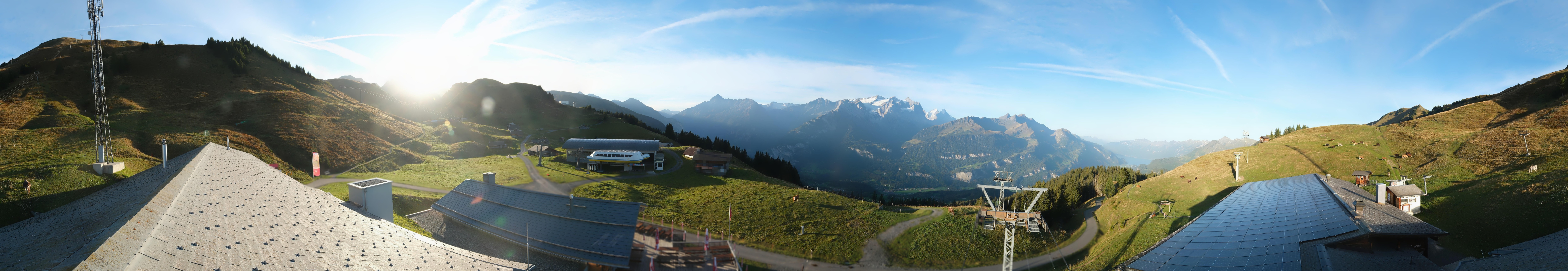 Archived image Webcam Roundshot Meiringen Hasliberg Mid-Station Kaeserstatt