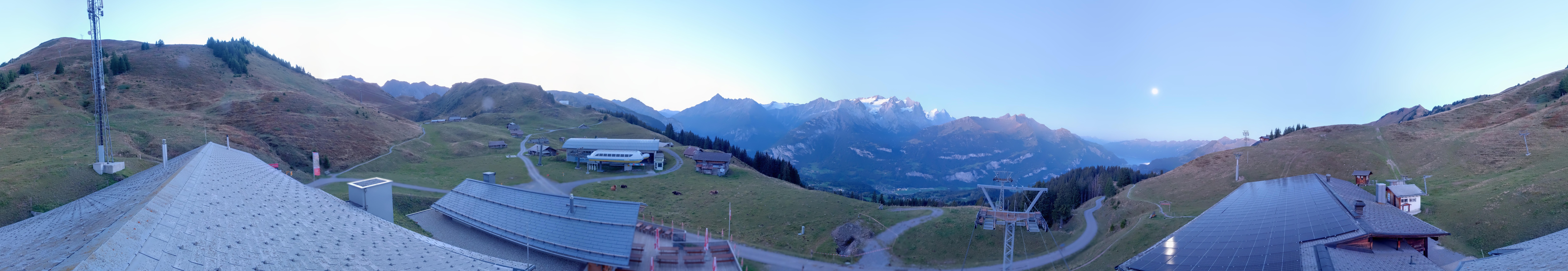 Archiv Foto Webcam Panoramacam Meiringen Hasliberg Mittelstation Käserstatt