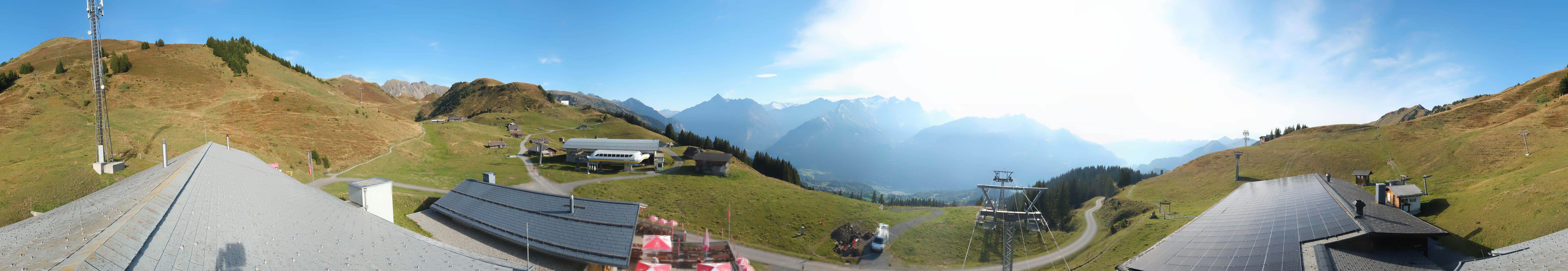 Archived image Webcam Roundshot Meiringen Hasliberg Mid-Station Kaeserstatt