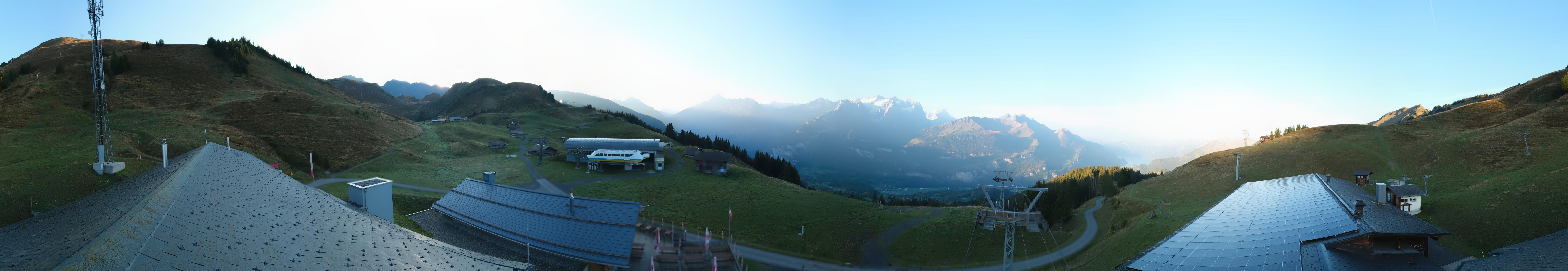 Archiv Foto Webcam Panoramacam Meiringen Hasliberg Mittelstation Käserstatt