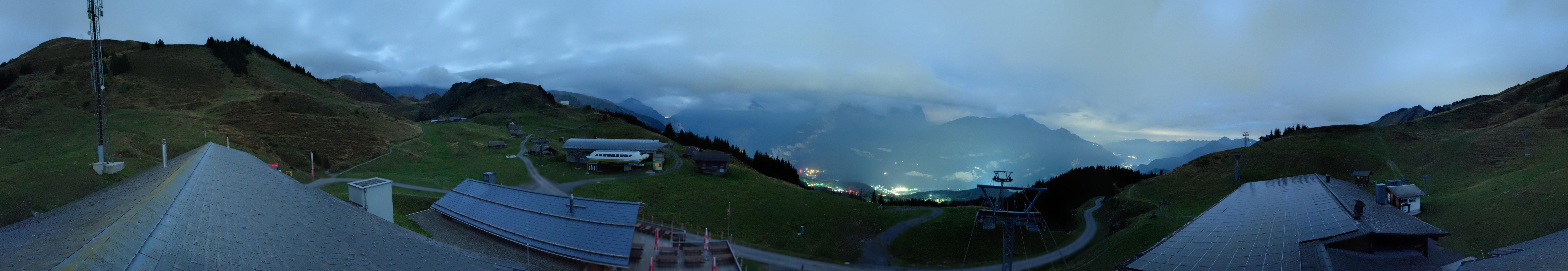 Archived image Webcam Roundshot Meiringen Hasliberg Mid-Station Kaeserstatt