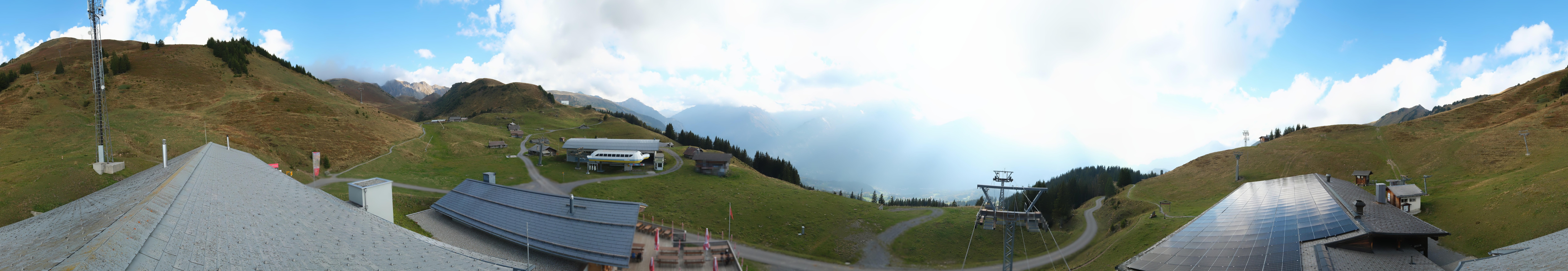 Archived image Webcam Roundshot Meiringen Hasliberg Mid-Station Kaeserstatt