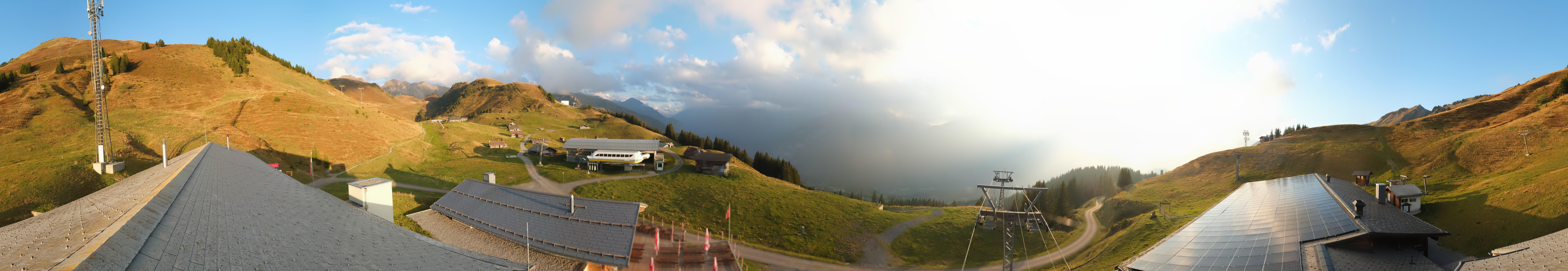 Archived image Webcam Roundshot Meiringen Hasliberg Mid-Station Kaeserstatt