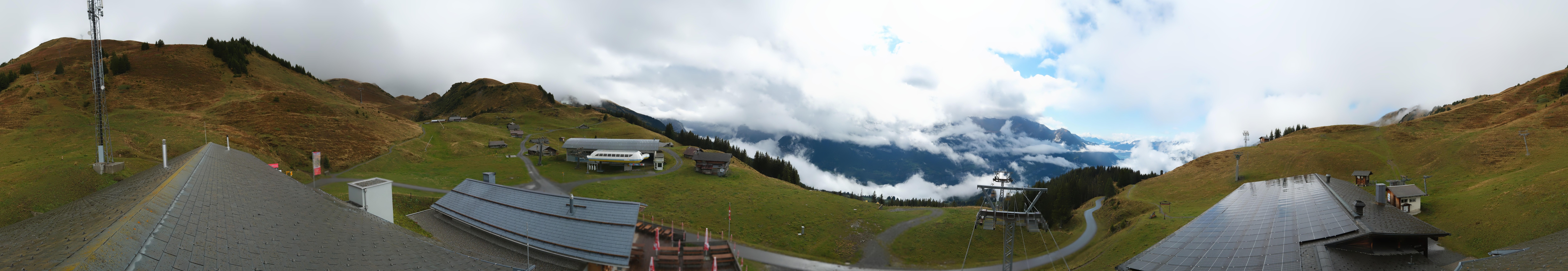 Archived image Webcam Roundshot Meiringen Hasliberg Mid-Station Kaeserstatt