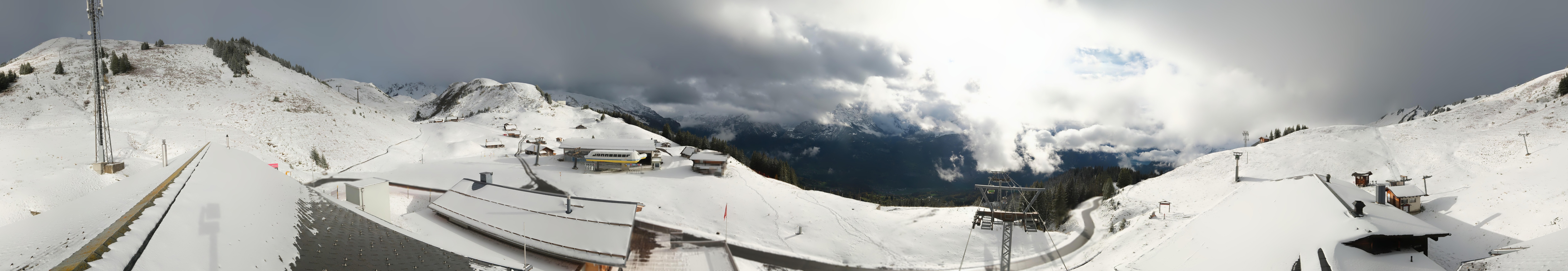 Archiv Foto Webcam Panoramacam Meiringen Hasliberg Mittelstation Käserstatt