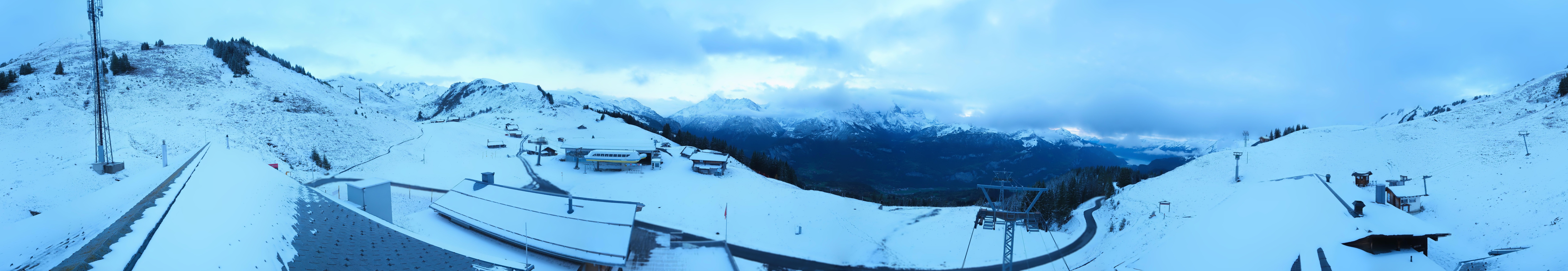 Archiv Foto Webcam Panoramacam Meiringen Hasliberg Mittelstation Käserstatt