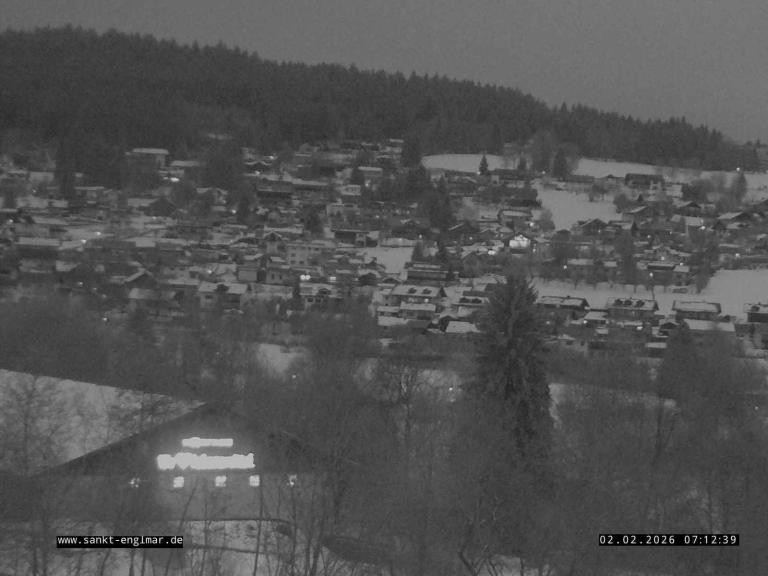 Archiv Foto Webcam Sankt Englmare Ortsblick