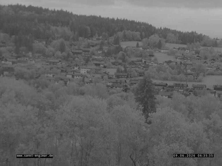 Archiv Foto Webcam Sankt Englmare Ortsblick