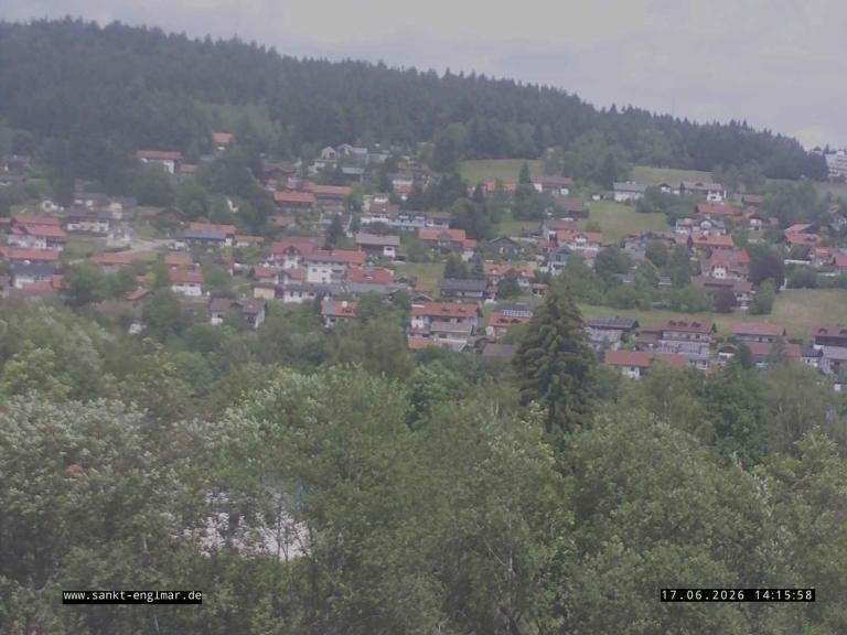 Archiv Foto Webcam Sankt Englmare Ortsblick