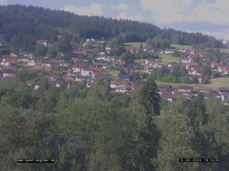 Archiv Foto Webcam Sankt Englmare Ortsblick