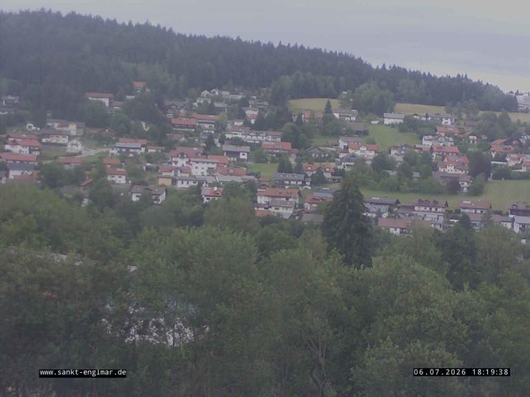 Archiv Foto Webcam Sankt Englmare Ortsblick