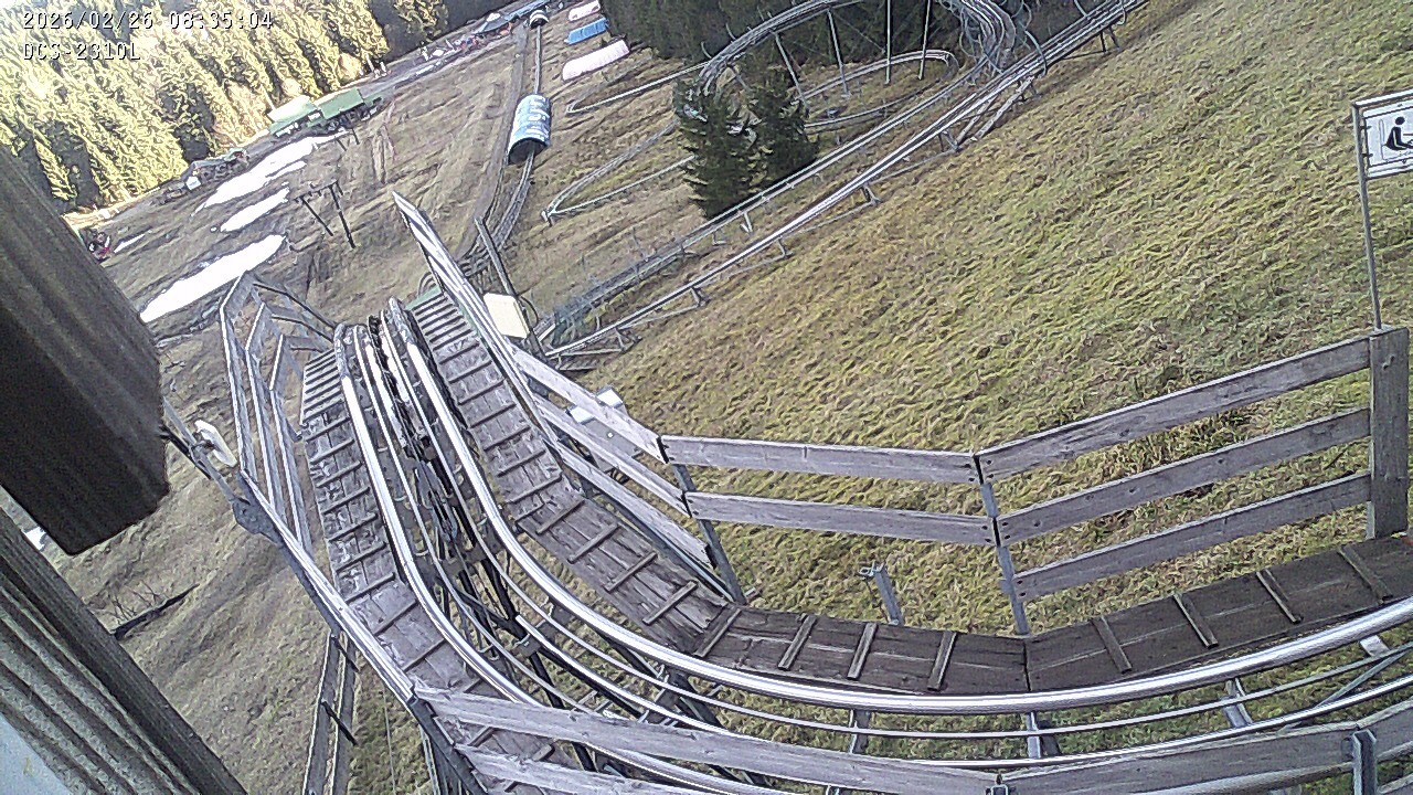 Archived image Webcam Mehliskopf - View Toboggan run