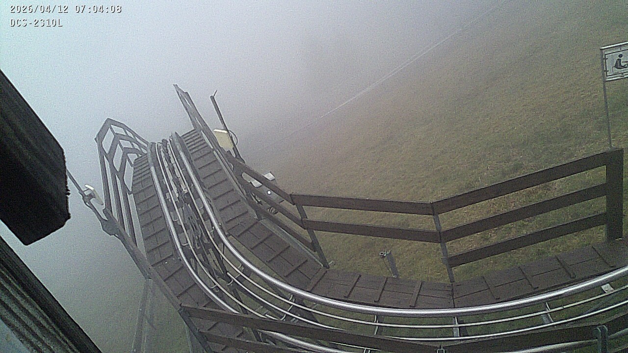 Archived image Webcam Mehliskopf - View Toboggan run