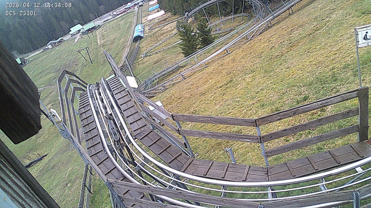 Archived image Webcam Mehliskopf - View Toboggan run