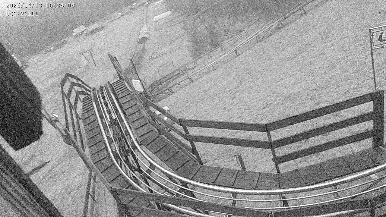 Archived image Webcam Mehliskopf - View Toboggan run