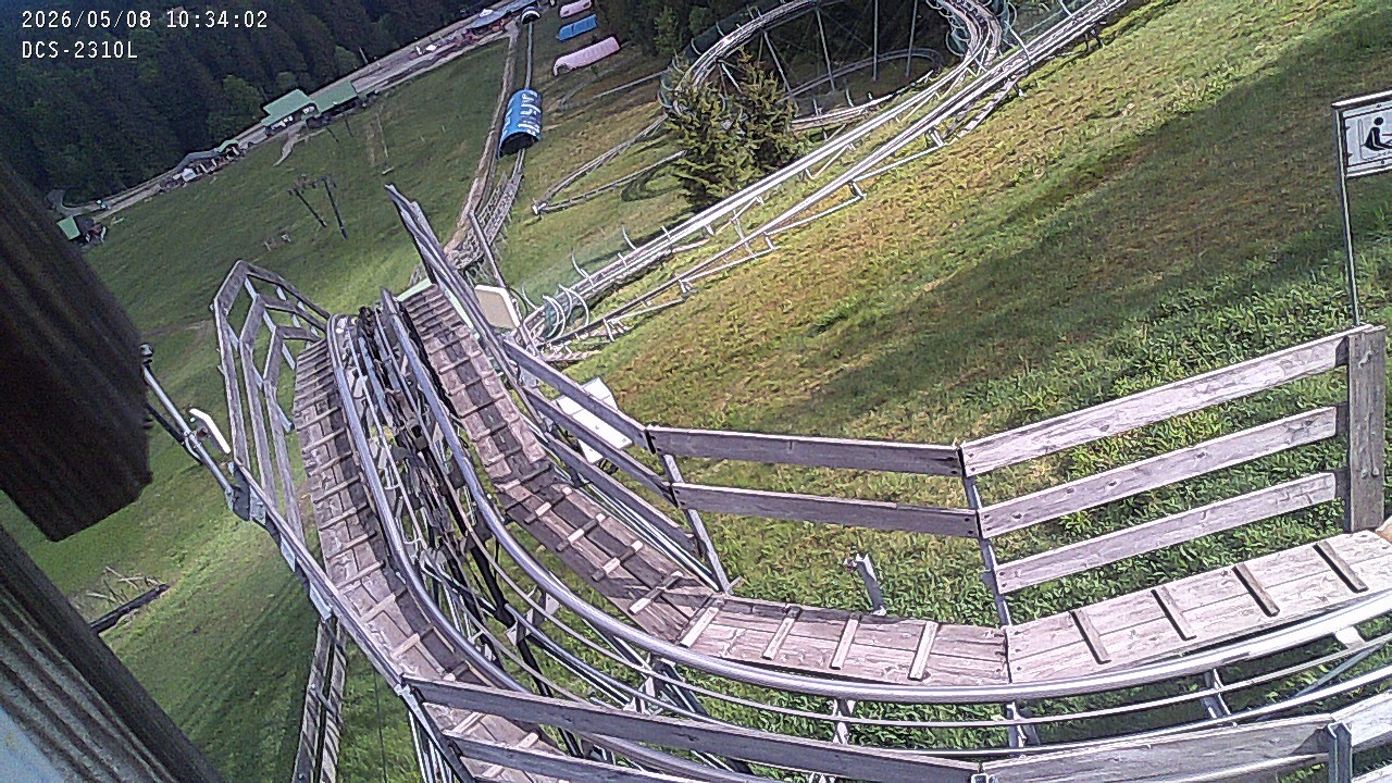 Archived image Webcam Mehliskopf - View Toboggan run