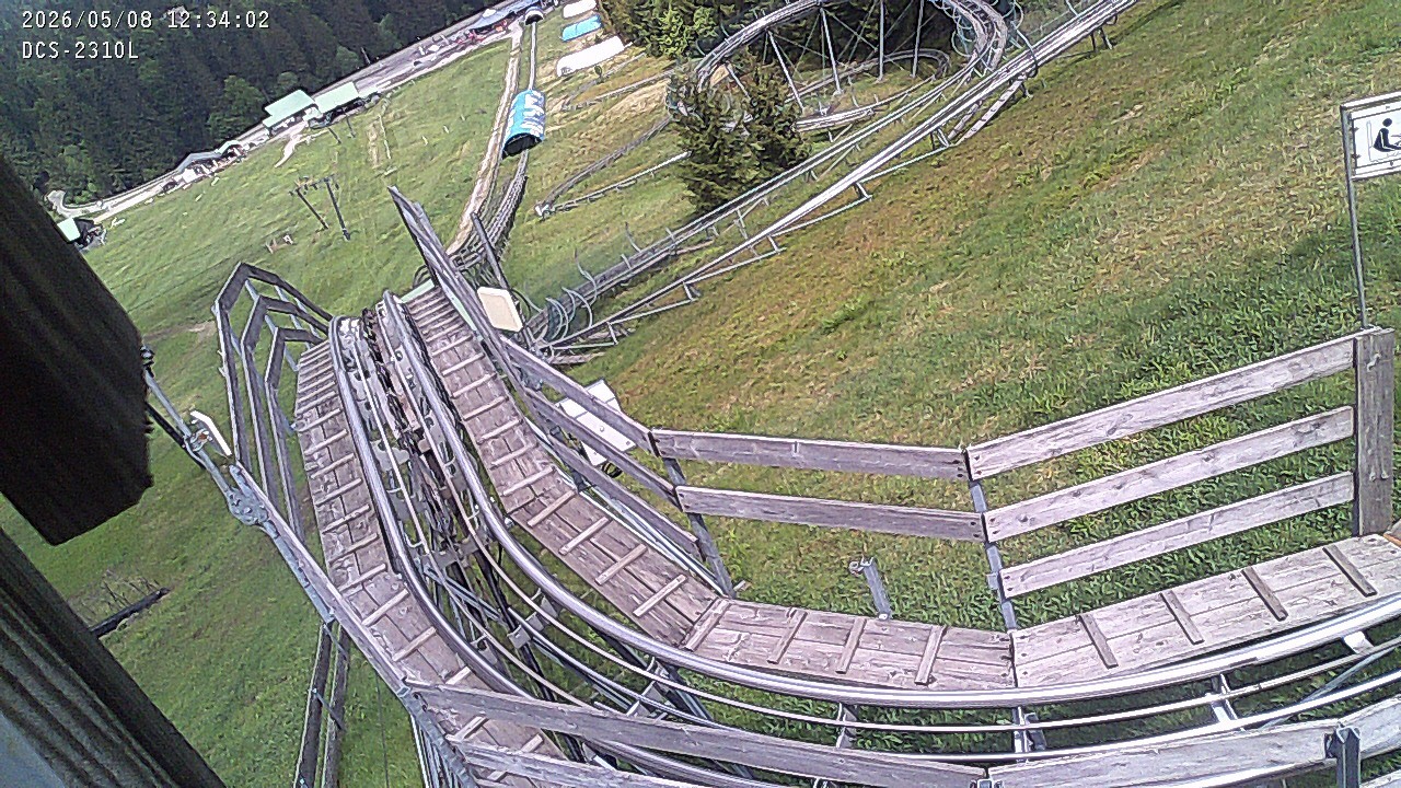 Archived image Webcam Mehliskopf - View Toboggan run