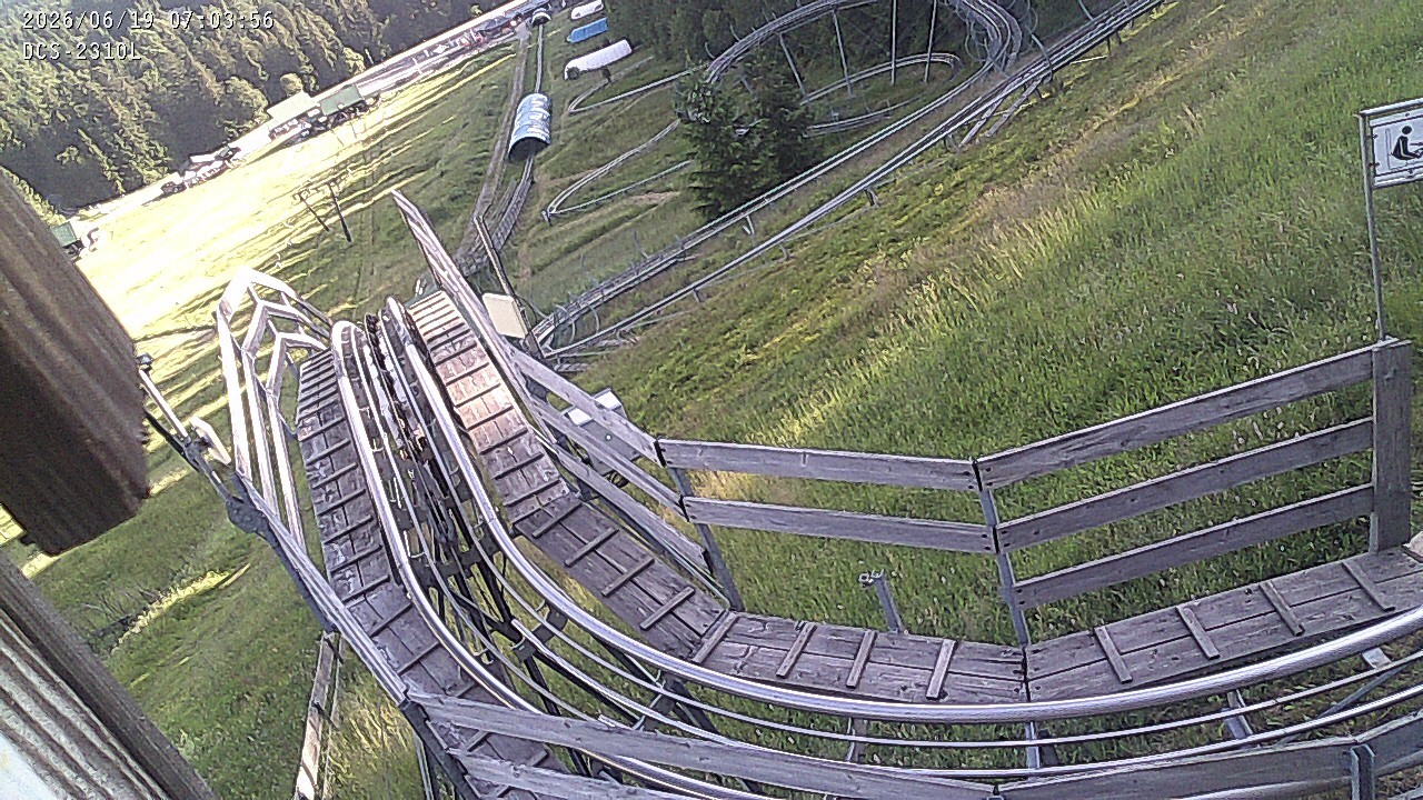 Archived image Webcam Mehliskopf - View Toboggan run