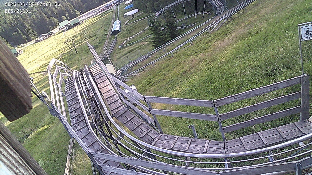 Archived image Webcam Mehliskopf - View Toboggan run