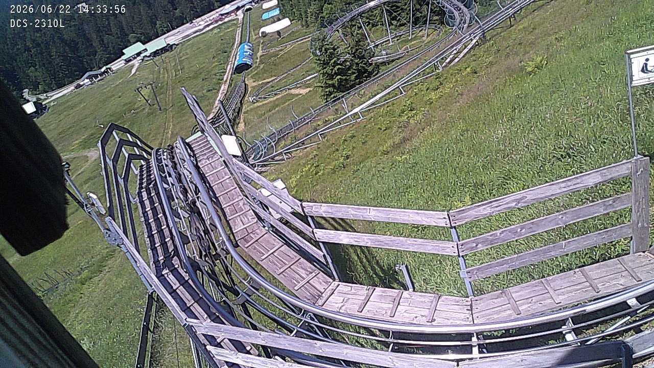 Archived image Webcam Mehliskopf - View Toboggan run