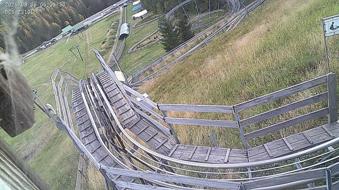 Archived image Webcam Mehliskopf - View Toboggan run
