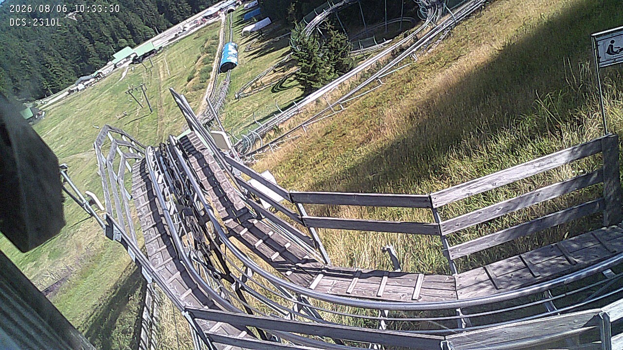 Archived image Webcam Mehliskopf - View Toboggan run