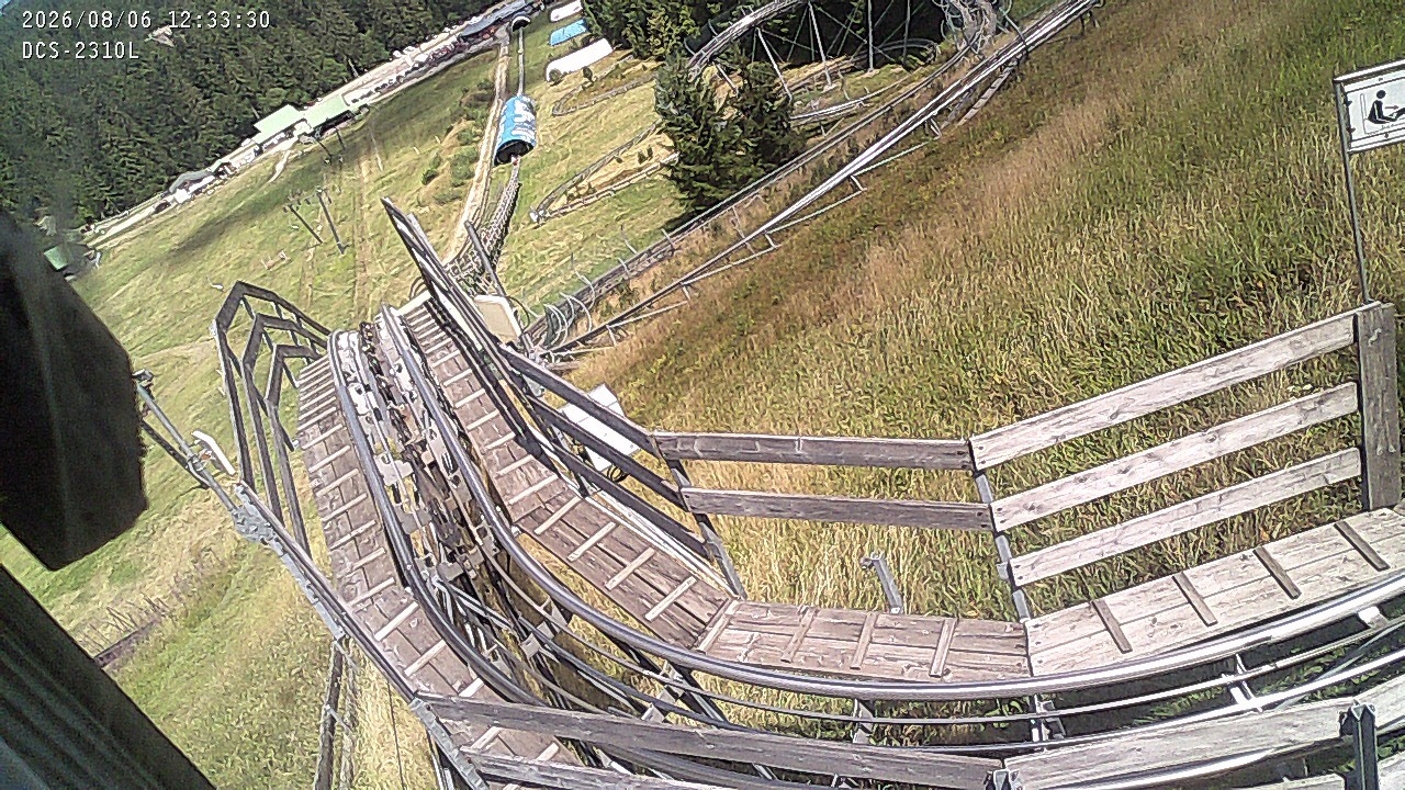 Archived image Webcam Mehliskopf - View Toboggan run