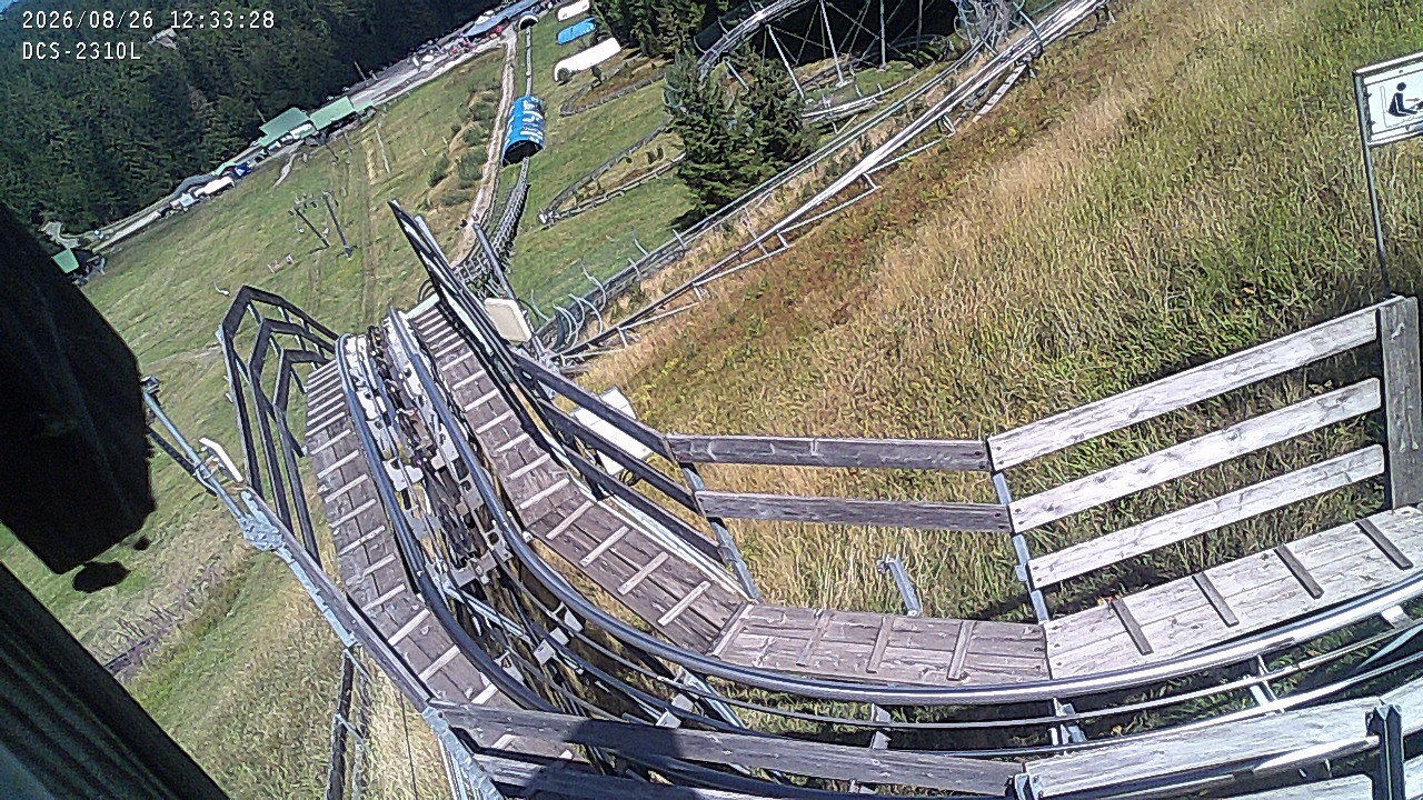 Archived image Webcam Mehliskopf - View Toboggan run