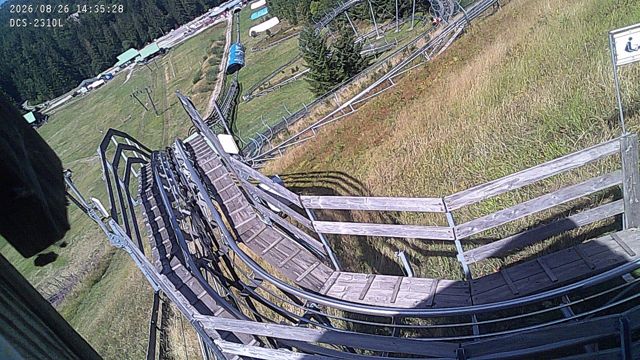 Archived image Webcam Mehliskopf - View Toboggan run