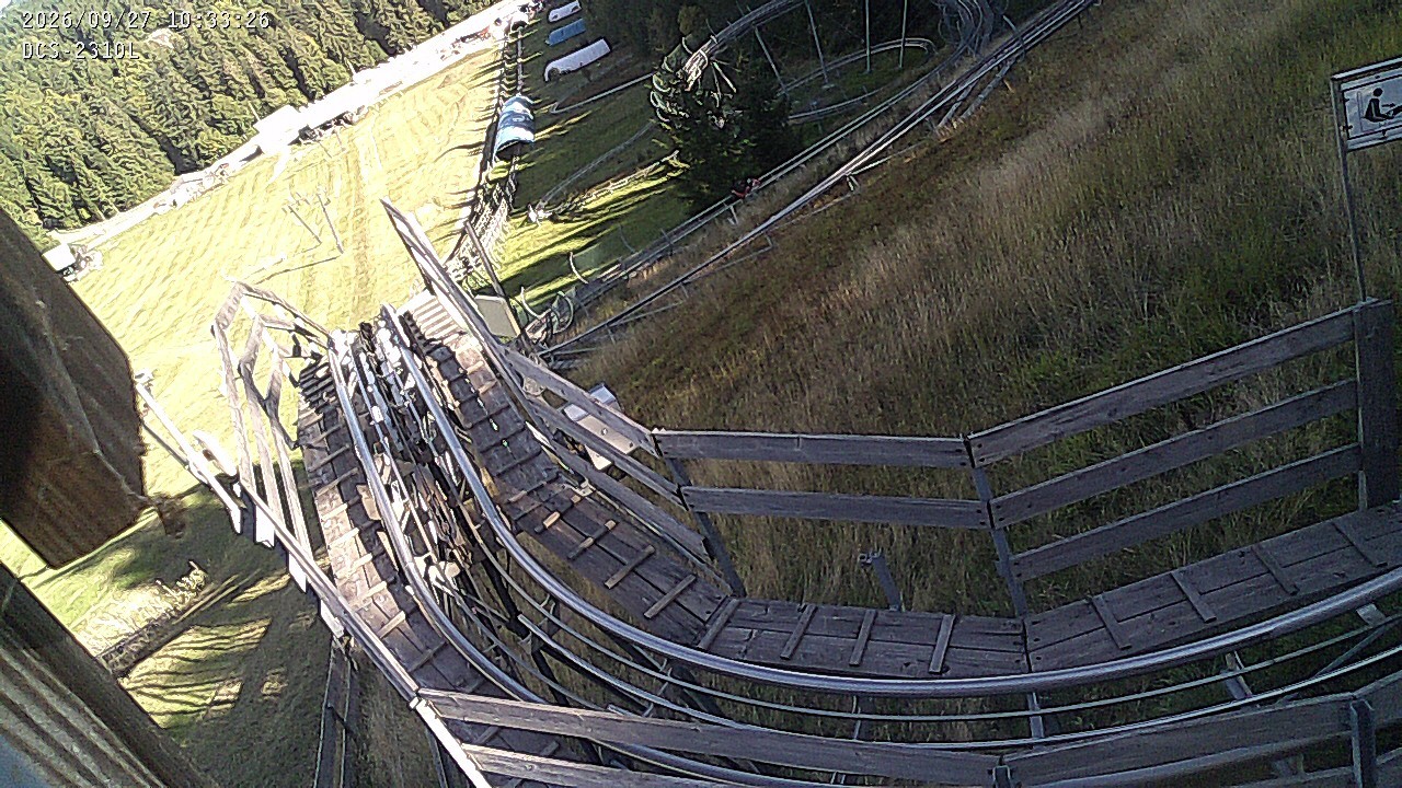 Archived image Webcam Mehliskopf - View Toboggan run