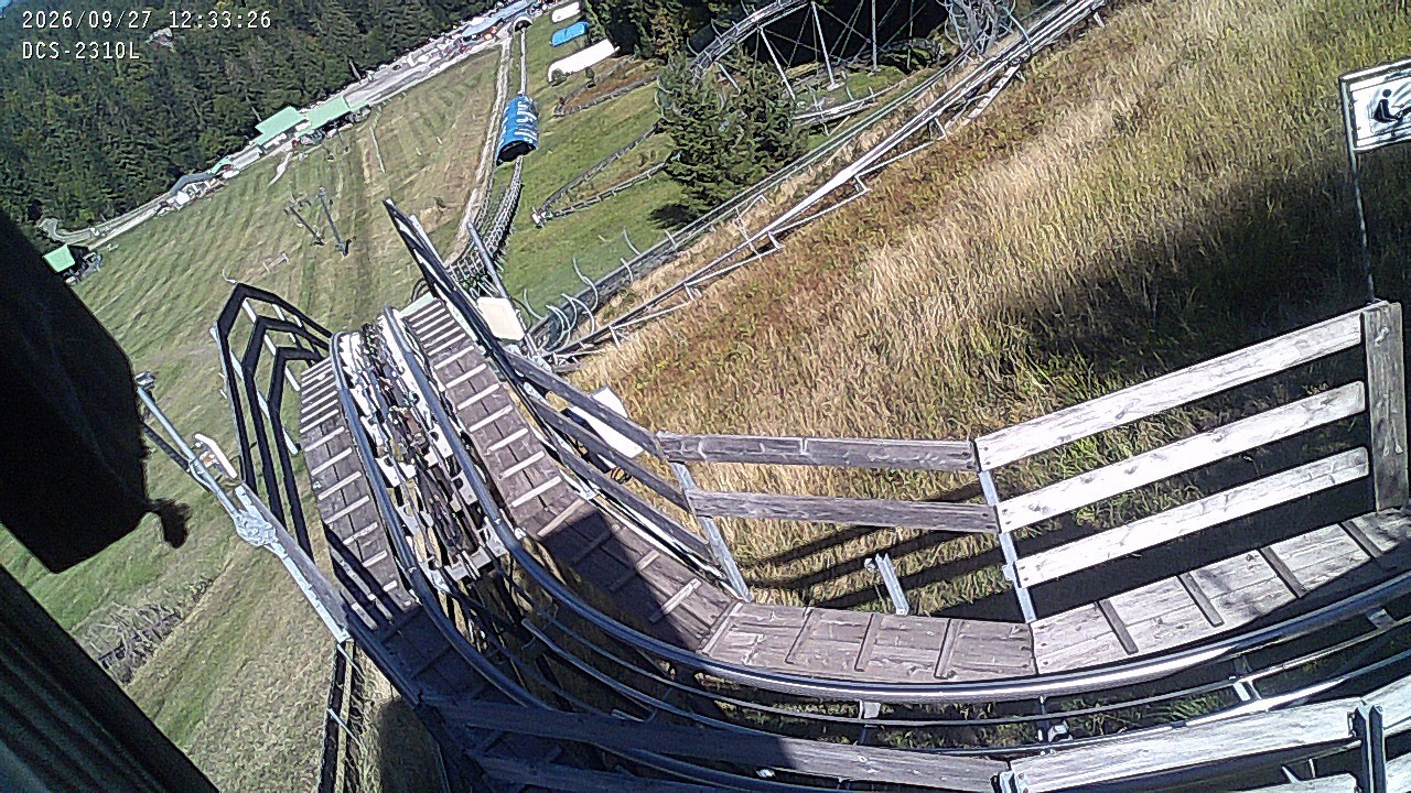 Archived image Webcam Mehliskopf - View Toboggan run