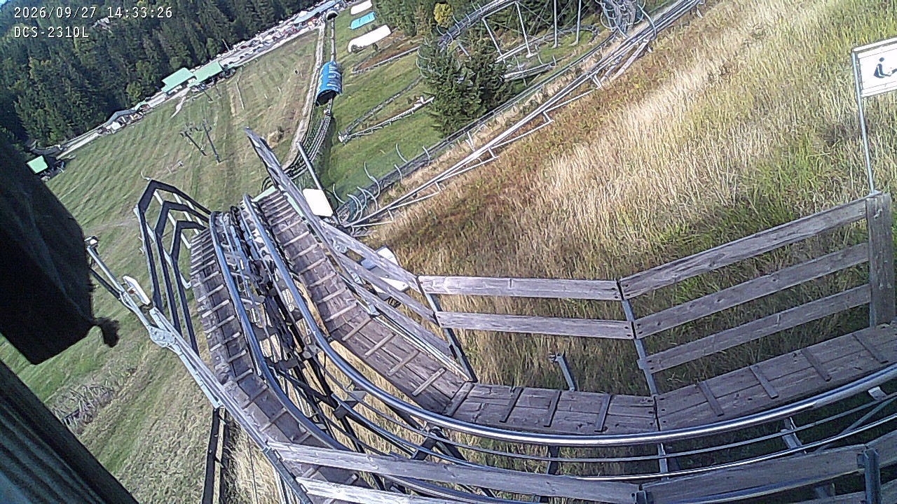 Archived image Webcam Mehliskopf - View Toboggan run