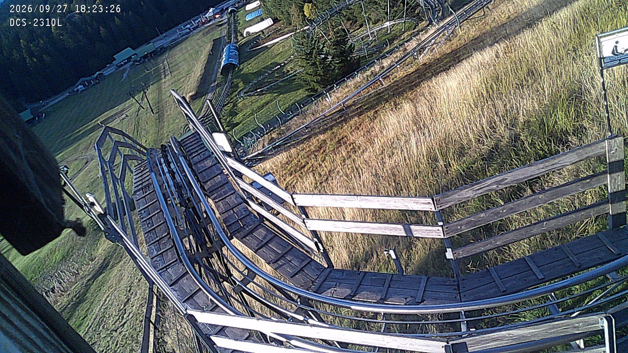 Archived image Webcam Mehliskopf - View Toboggan run