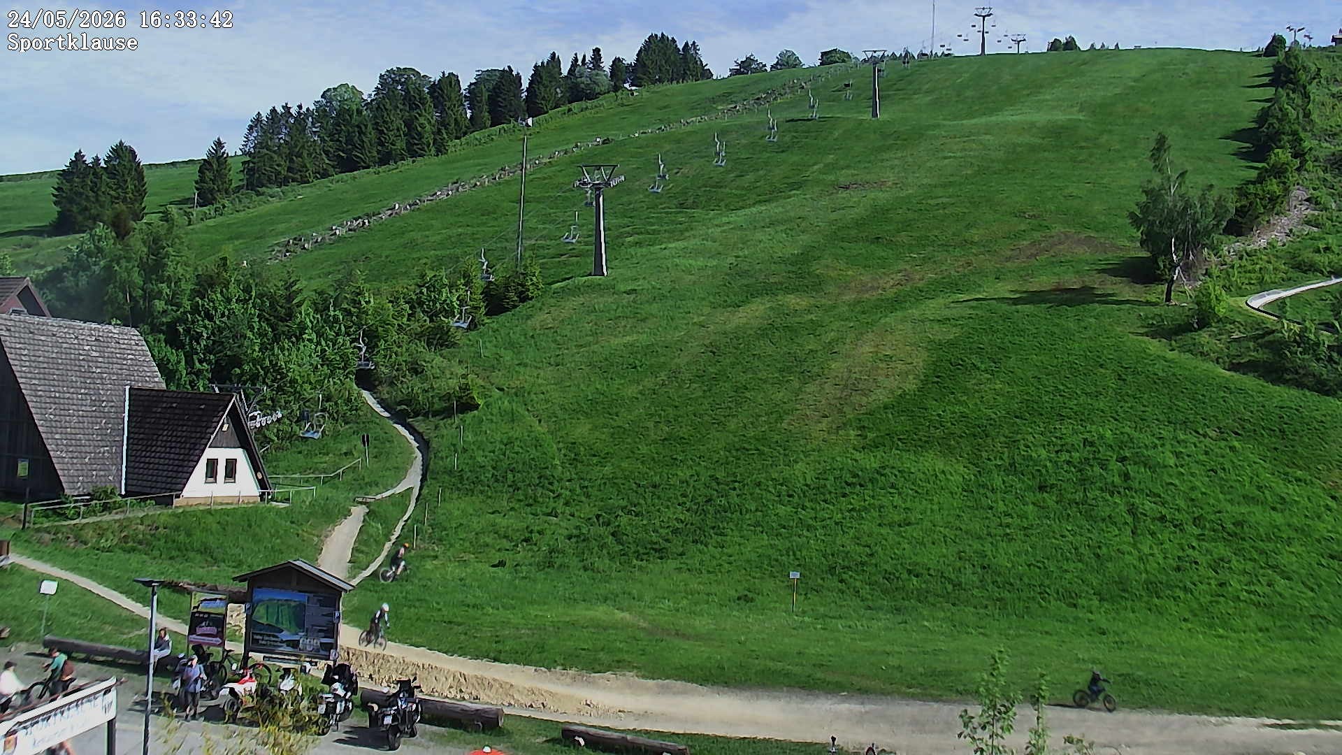 Archived image Webcam Sportklause at Matthias-Schmidt-Berg