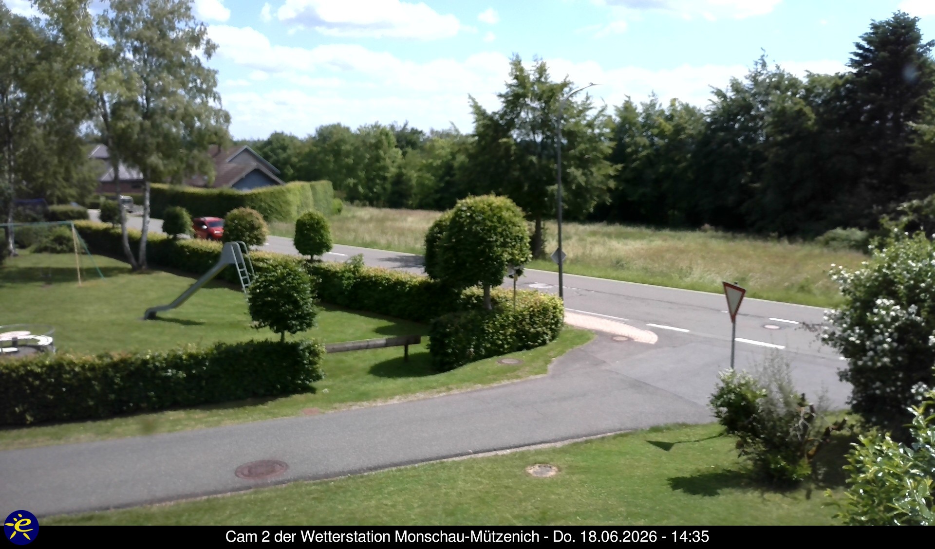 Archived image Webcam Mützenich in the Eifel region