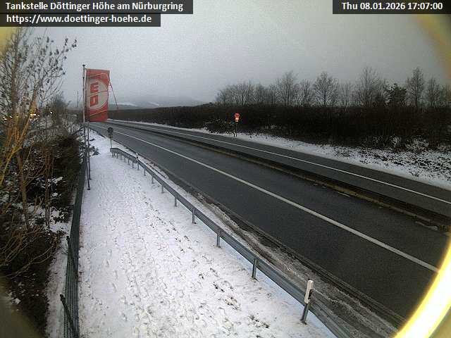 Archiv Foto Webcam Blick zur Nürburg