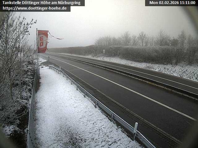 Archiv Foto Webcam Blick zur Nürburg