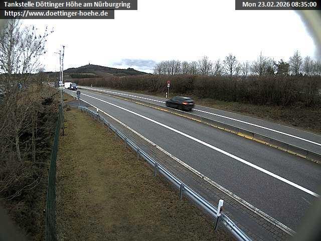 Archiv Foto Webcam Blick zur Nürburg