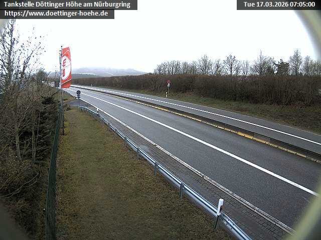 Archiv Foto Webcam Blick zur Nürburg