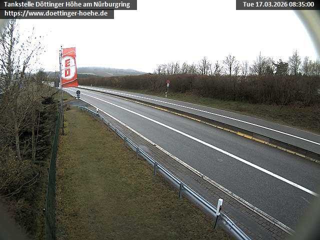 Archiv Foto Webcam Blick zur Nürburg