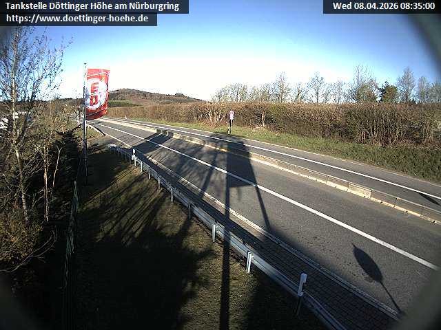 Archiv Foto Webcam Blick zur Nürburg