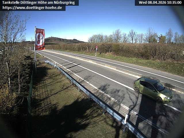 Archiv Foto Webcam Blick zur Nürburg