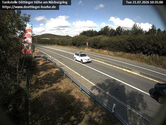 Archiv Foto Webcam Blick zur Nürburg