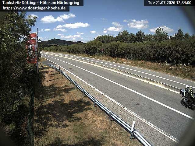 Archiv Foto Webcam Blick zur Nürburg
