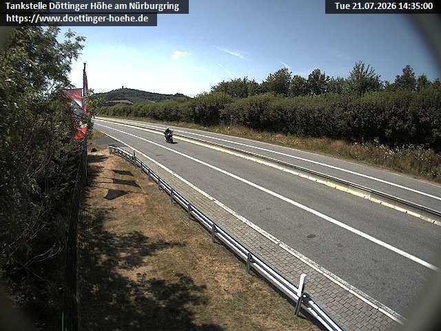 Archiv Foto Webcam Blick zur Nürburg